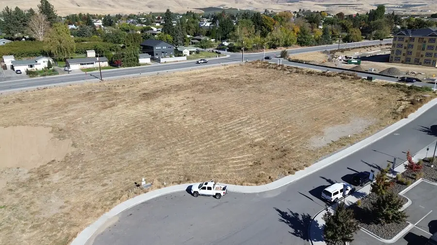 2273 S Nevada Court, East Wenatchee, WA 98802 - #2
