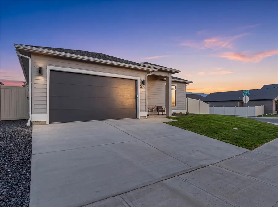 2534 5th Street Se, East Wenatchee, WA 98802 - #2