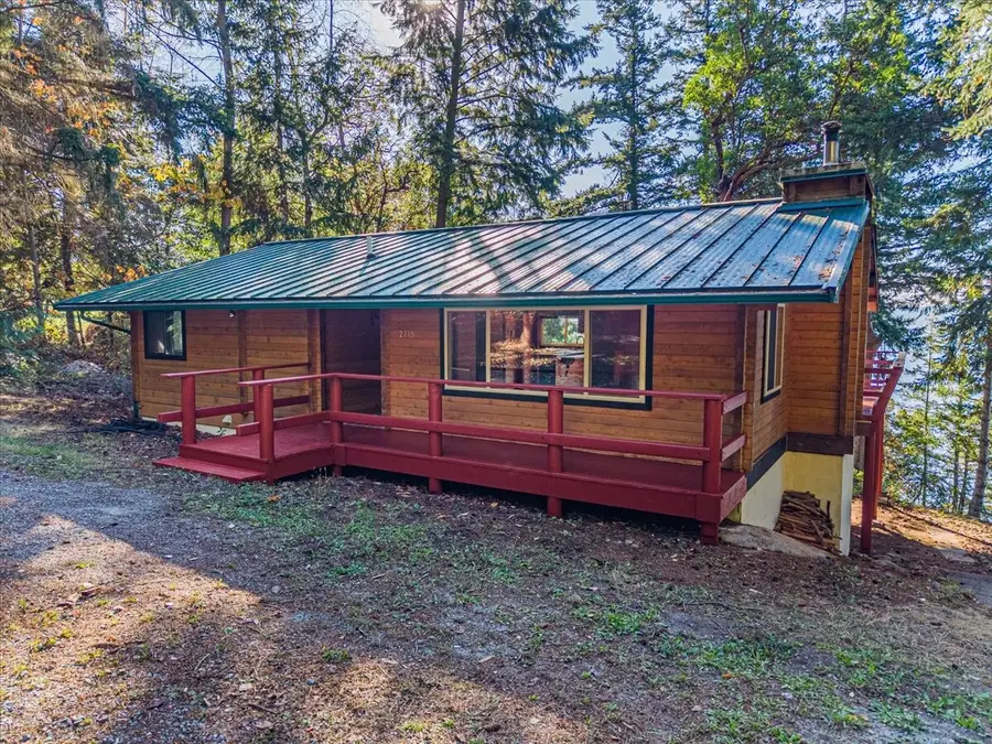 2110 Gull Way, Camano Island, WA 98282 - #2