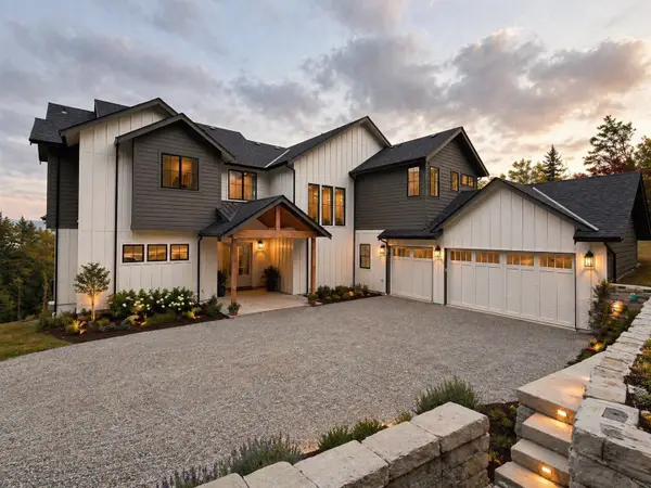 26006 NE 29th Place, Redmond, WA 98053
