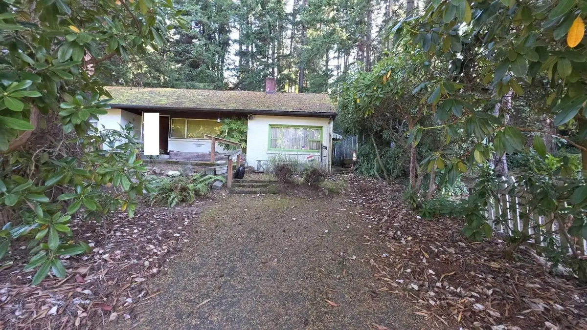 18302 N Evanston Avenue, Shoreline, WA 98133 - #1