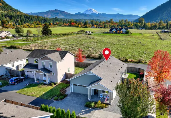 810 Riley Drive E, Enumclaw, WA 98022