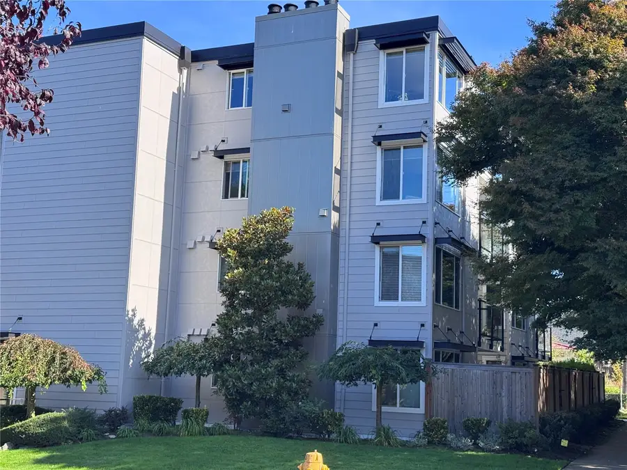 4118 SW College Street #404, Seattle, WA 98116 - #2