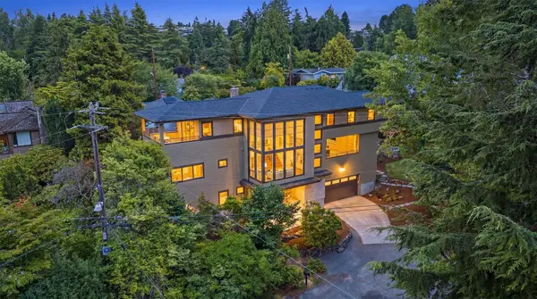 9528 28th Avenue Nw, Seattle, WA 98117
