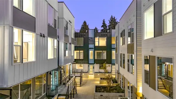 12508 35th Avenue Ne #C, Seattle, WA 98125