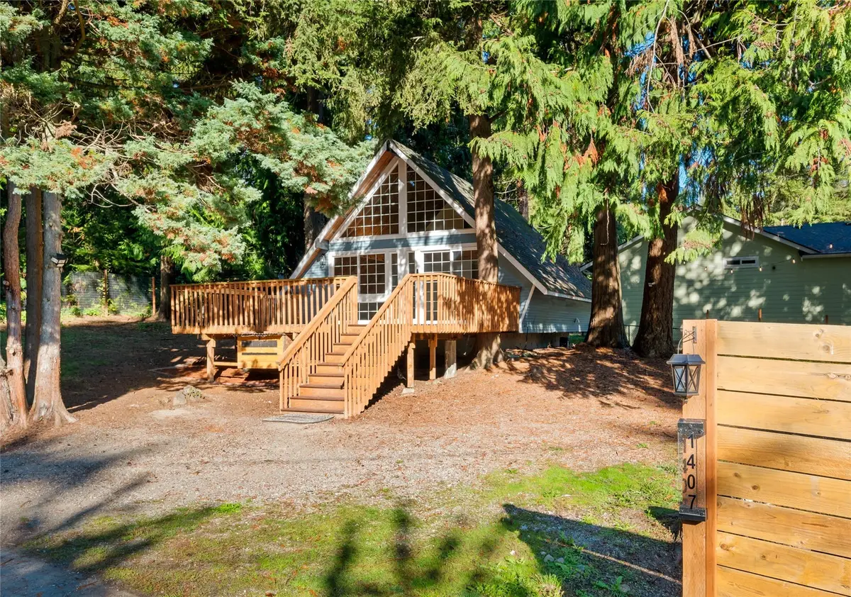 1407 Shuksan Drive, Camano Island, WA 98282 - #1