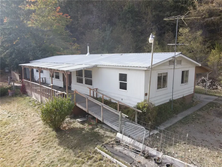 24 Hubbert Road, Omak, WA 98841 - #3