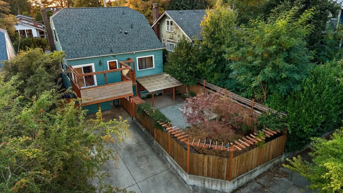7530 Roosevelt Way Ne, Seattle, WA 98115 - #1