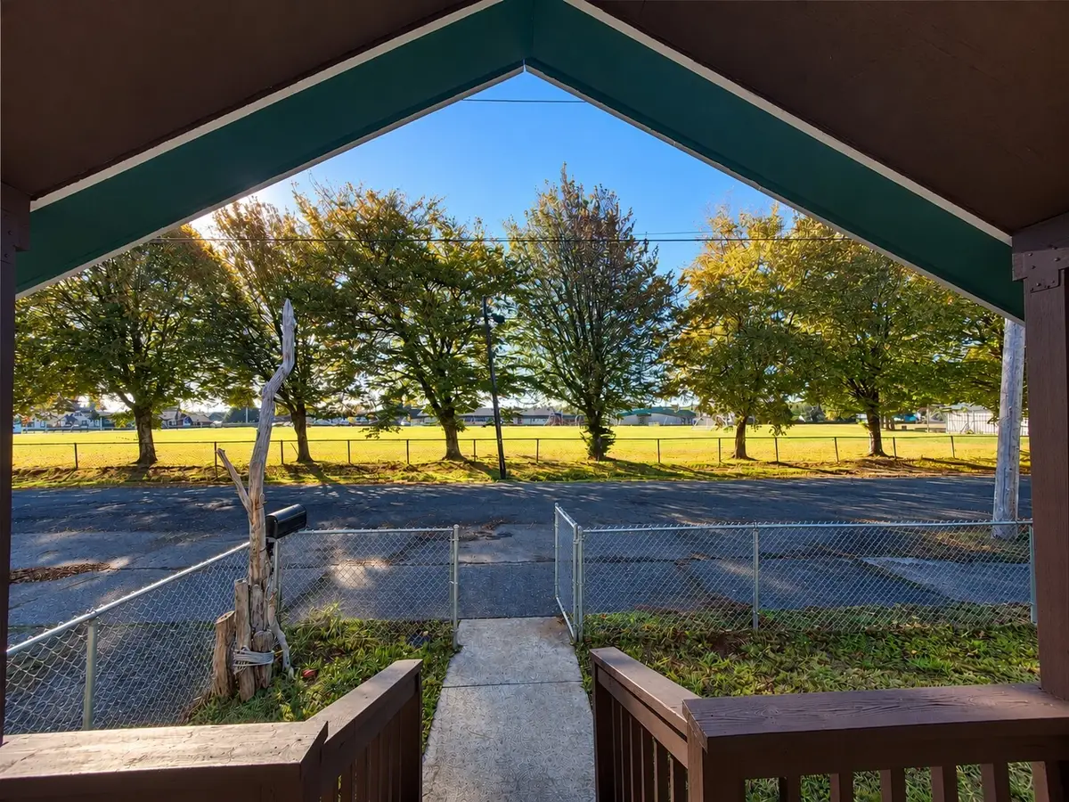 117 W Eklund Avenue, Hoquiam, WA 98550 - #1