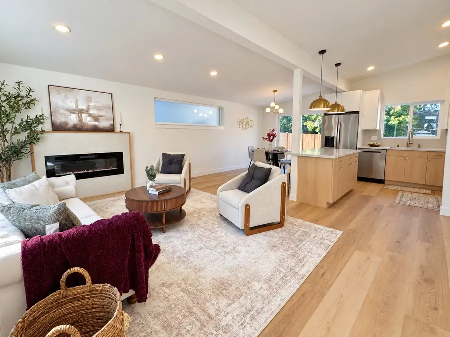 14347 Ashworth Avenue N, Seattle, WA 98133 - #2