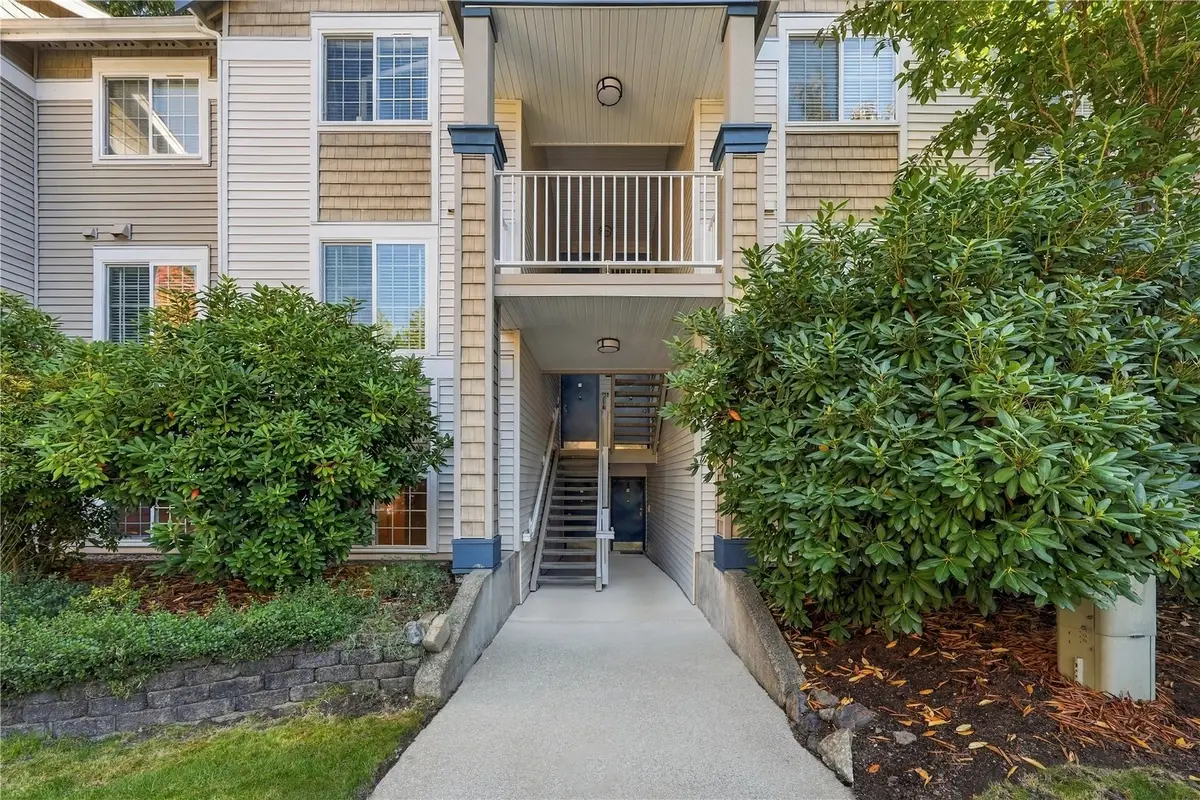 25235 SE Klahanie Boulevard #Q 102, Sammamish, WA 98029 - #1