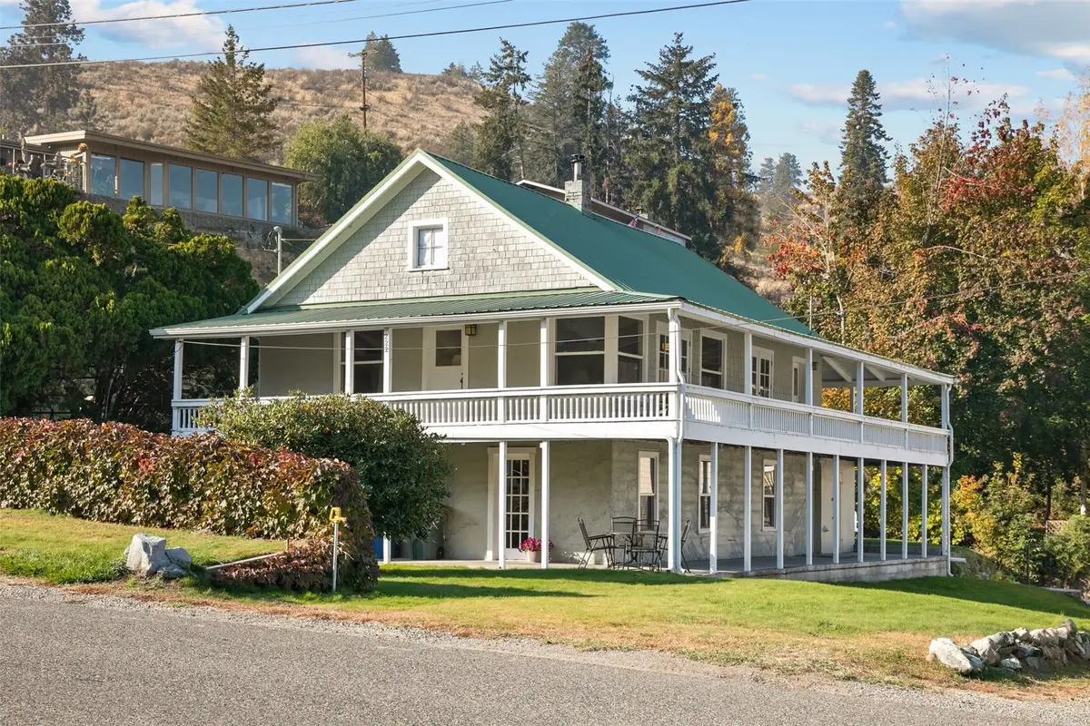 222 Millard Rd, Chelan, WA 98816 - #1