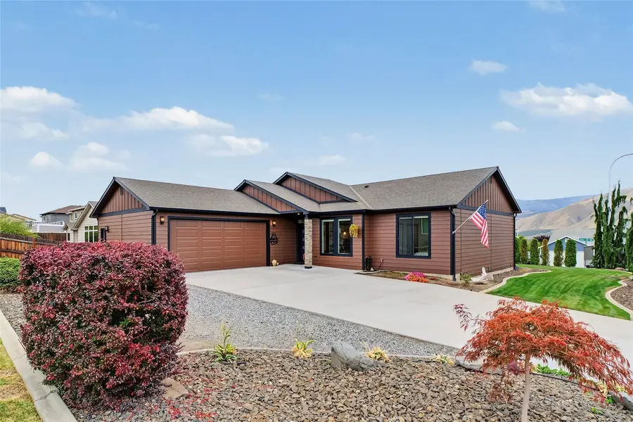 425 S Jarvis Avenue, East Wenatchee, WA 98802 - #3