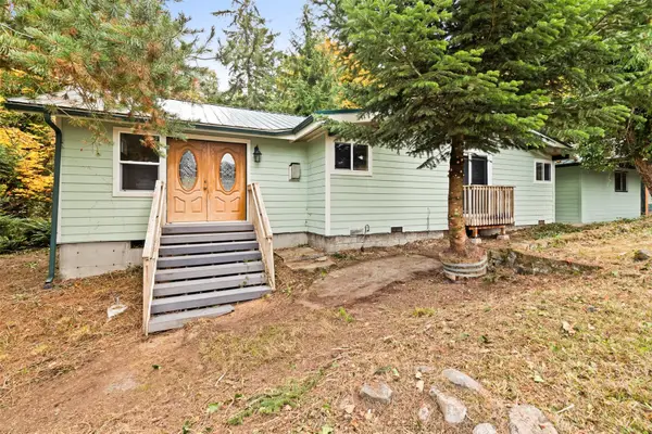 231 E Elderberry Lane, Port Angeles, WA 98362