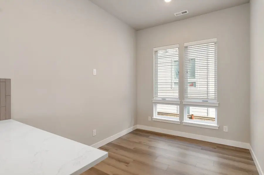 6613 S 128th Street, Seattle, WA 98178 - #2