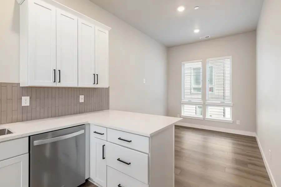 6613 S 128th Street, Seattle, WA 98178 - #3