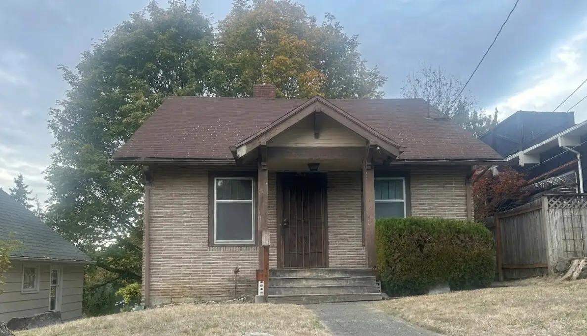 4706 S Alaska, Seattle, WA 98118 - #1