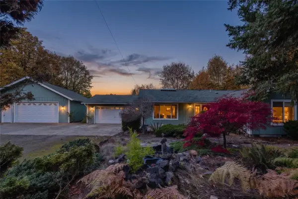 14419 Brownsville Highway Ne, Poulsbo, WA 98370