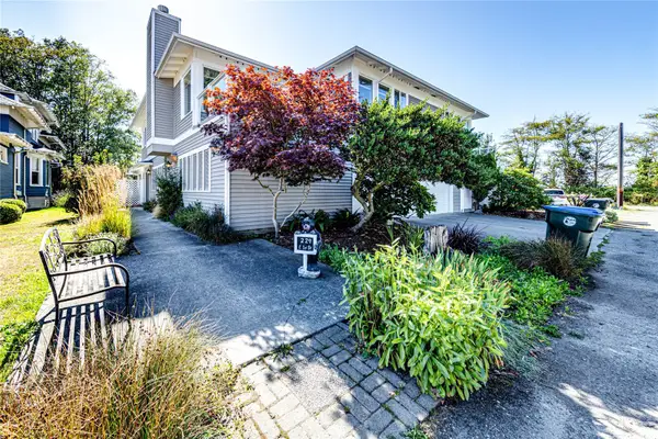 229 E 1st Street #3, Port Angeles, WA 98362