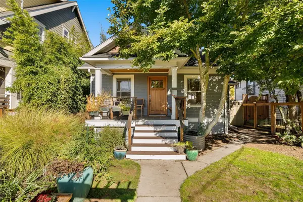 130 NW 74th Street, Seattle, WA 98117