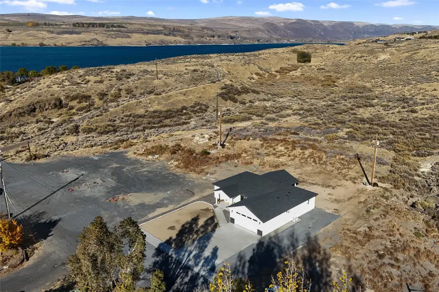 522 NE 4th Avenue, Soap Lake, WA 98851 - #2