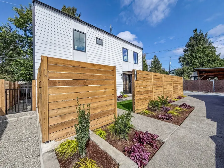 5404 20th Avenue S, Seattle, WA 98108 - #2