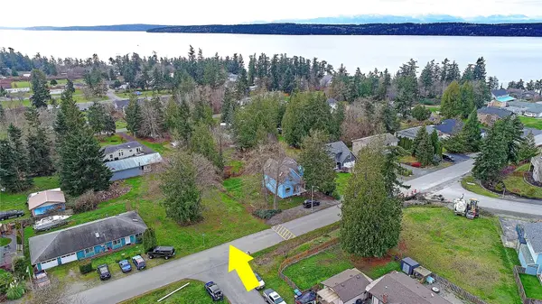 127 Admiralty Way #127, Camano Island, WA 98282