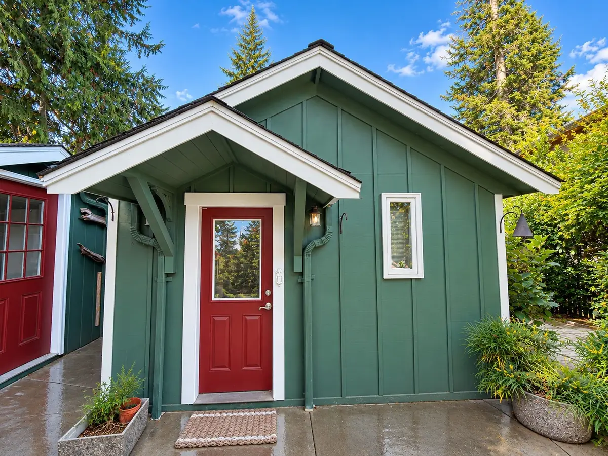 9986 NE Ewing Street, Bainbridge Island, WA 98110 - #1