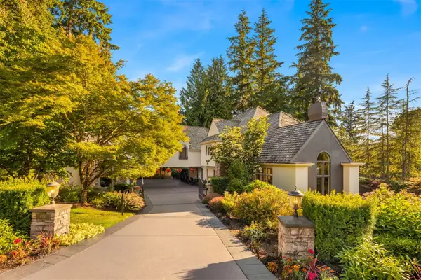6351 163rd Place Se, Bellevue, WA 98006