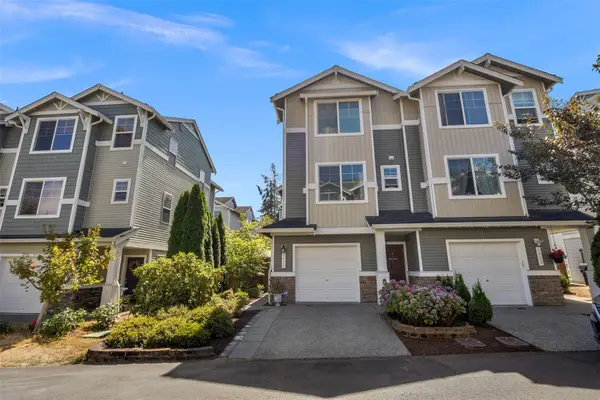 402 126th Place Se #A, Everett, WA 98208