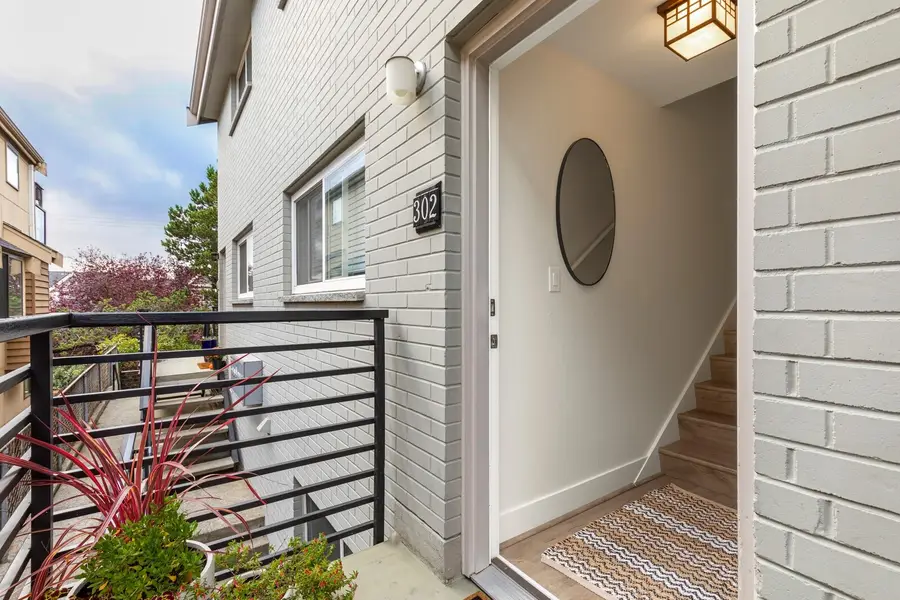 2818 NW 56th Street #302, Seattle, WA 98107 - #3