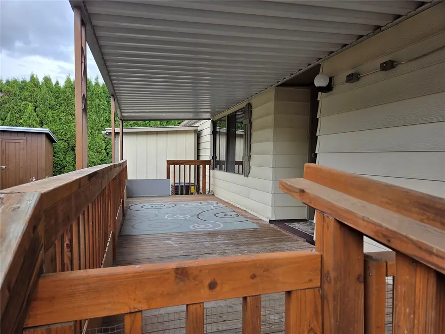 2390 Sparrow Loop, Kelso, WA 98626 - #3