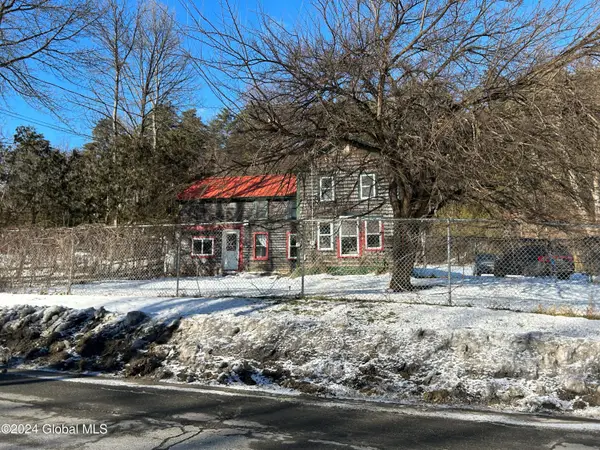 919 Bradford Hill Road, Crown Point, NY 12928