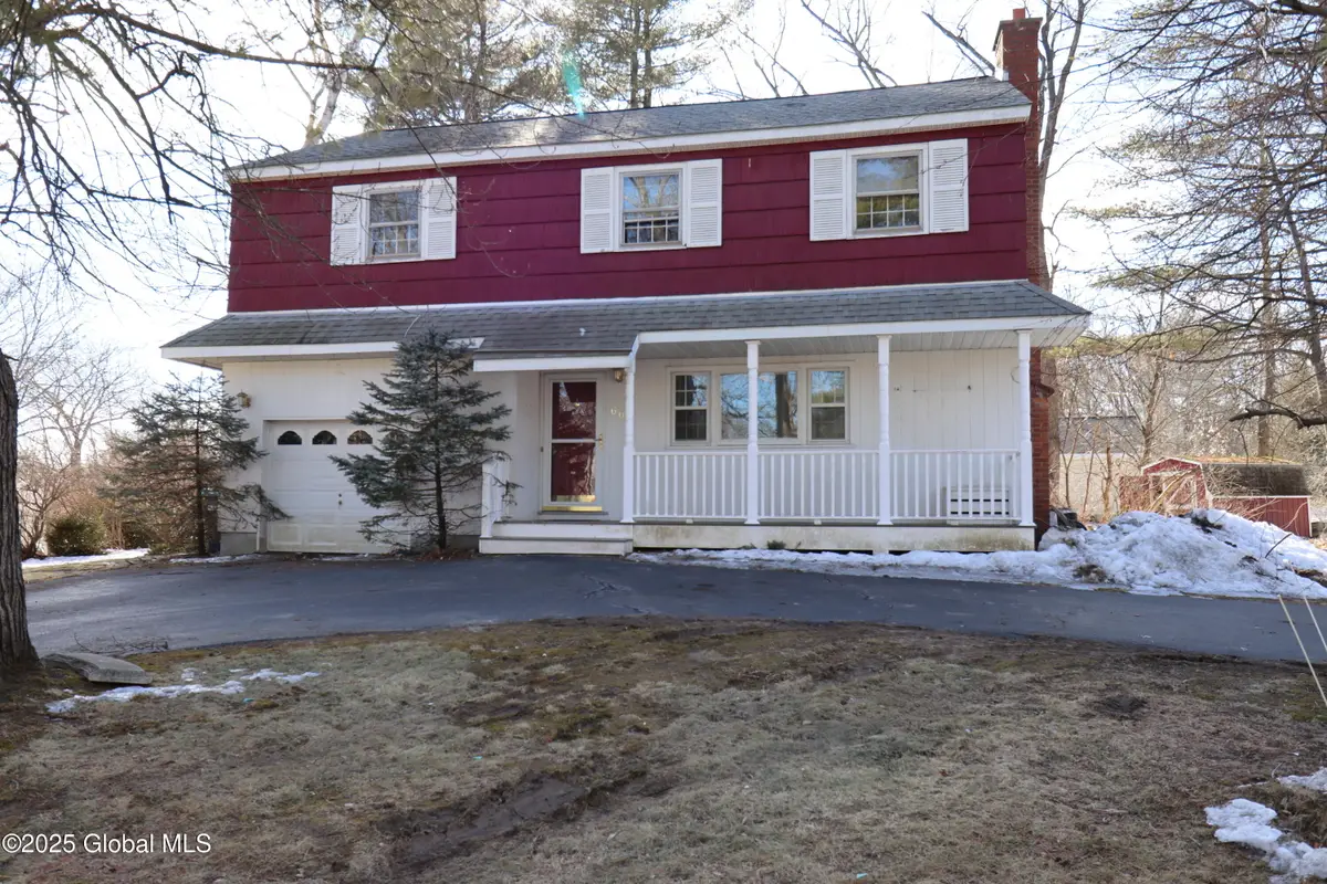 663 St Davids Lane, Niskayuna, NY 12309 - Image #1