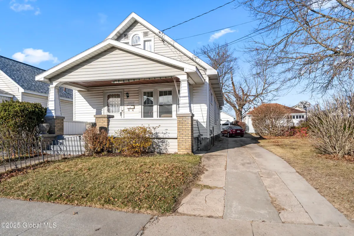 1537 Van Cortland Street, Schenectady, NY 12303 - #1