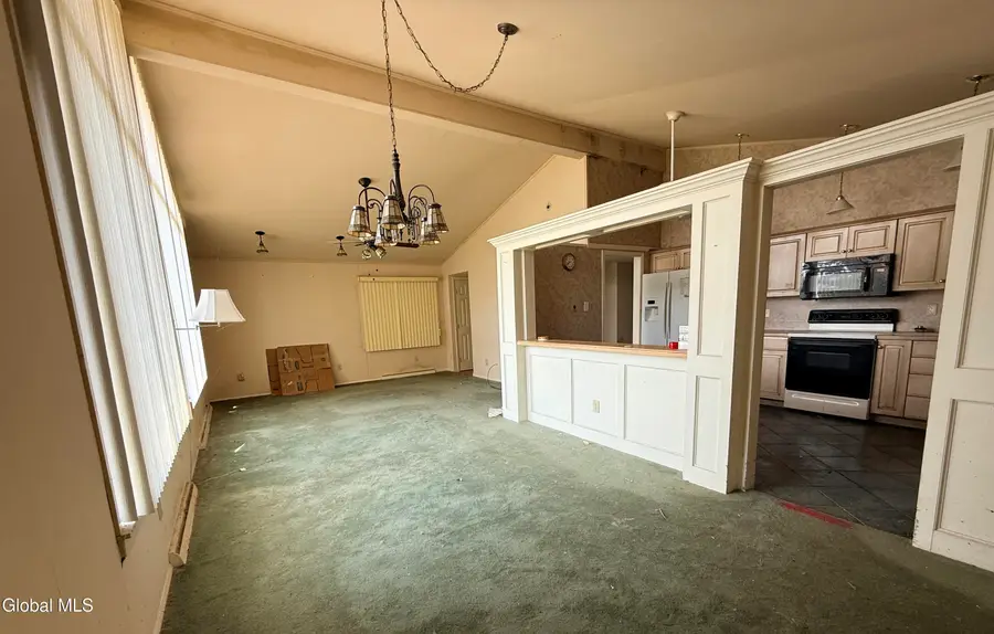 112 Country Ridge Court, Amsterdam, NY 12010 - Image #3