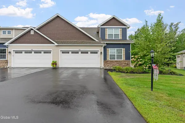 902 Anthony Street, North Greenbush, NY 12180