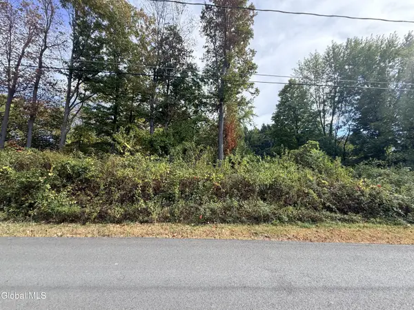 L27 Dusenberry Lane, Brunswick, NY 12180