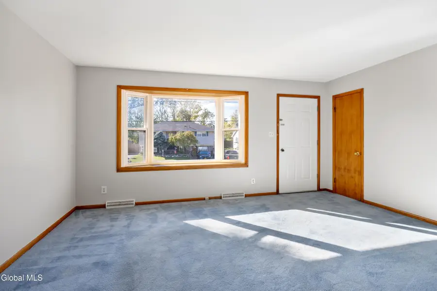 2078 Rensselaer Avenue, Rotterdam, NY 12303 - Image #3