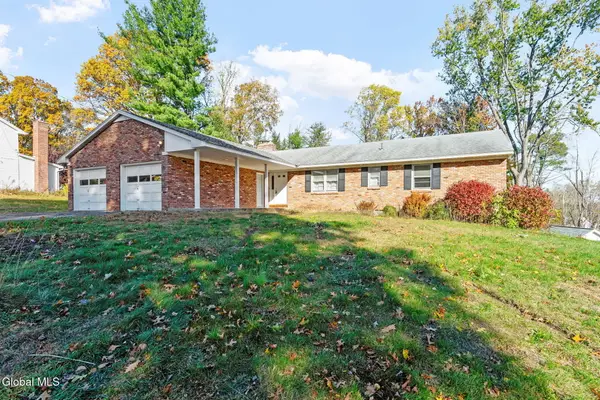 6 Oaktree Lane, Schenectady, NY 12309