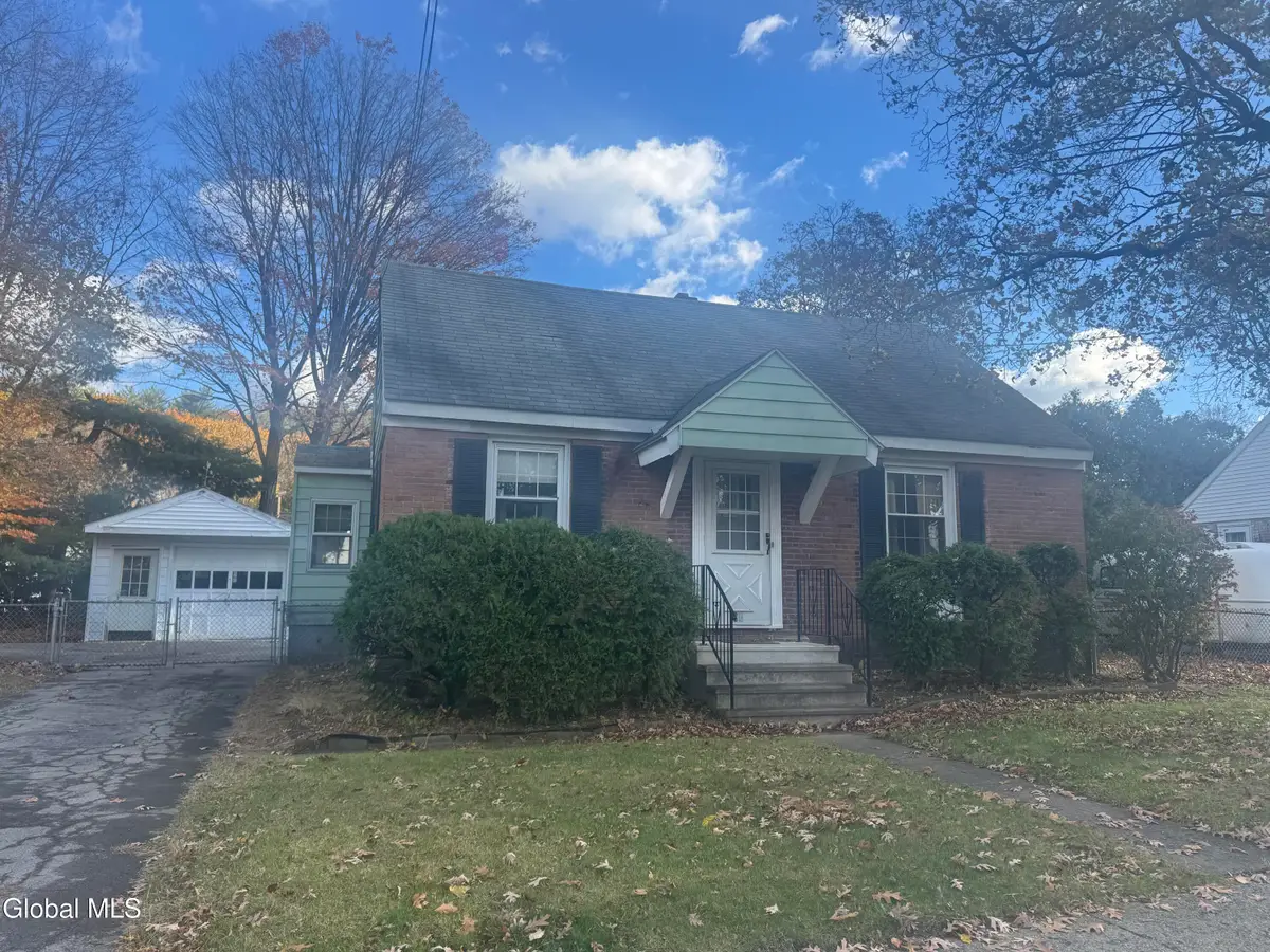 39 Reber Street, Colonie, NY 12205 - Image #1