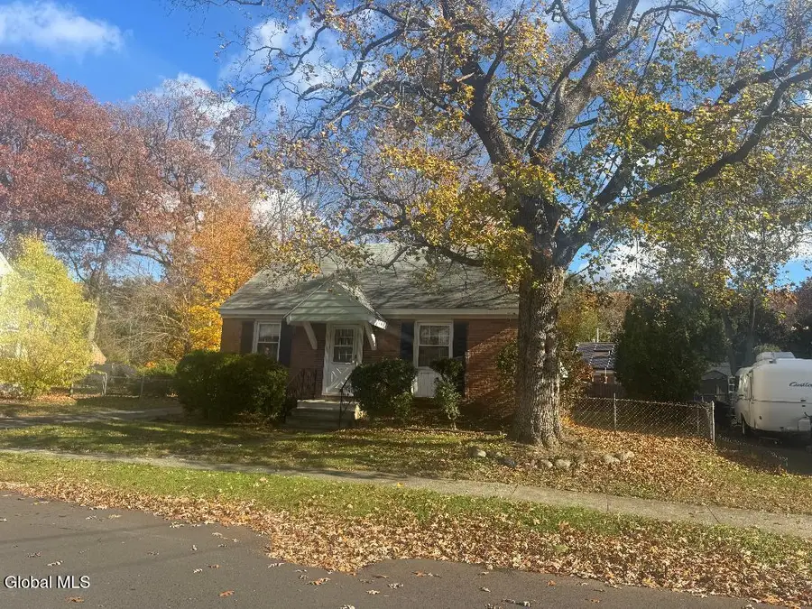 39 Reber Street, Colonie, NY 12205 - Image #2