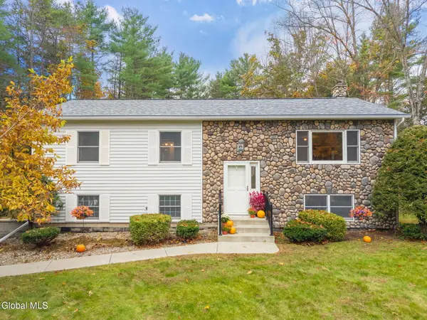 15 Laurel Lane, Queensbury, NY 12804