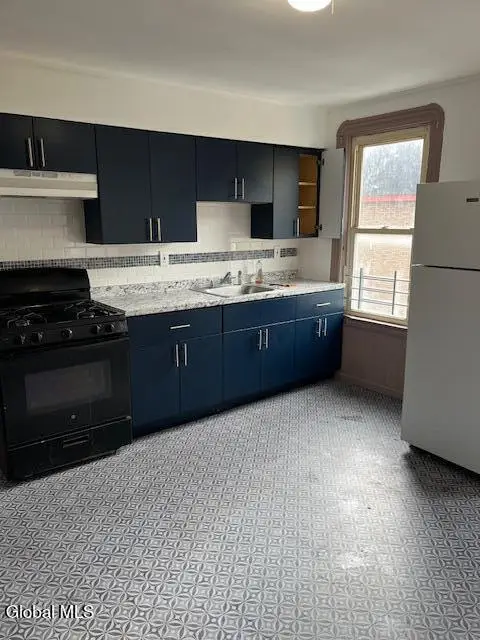 120 Degraff Street, Schenectady, NY 12304 - Image #2