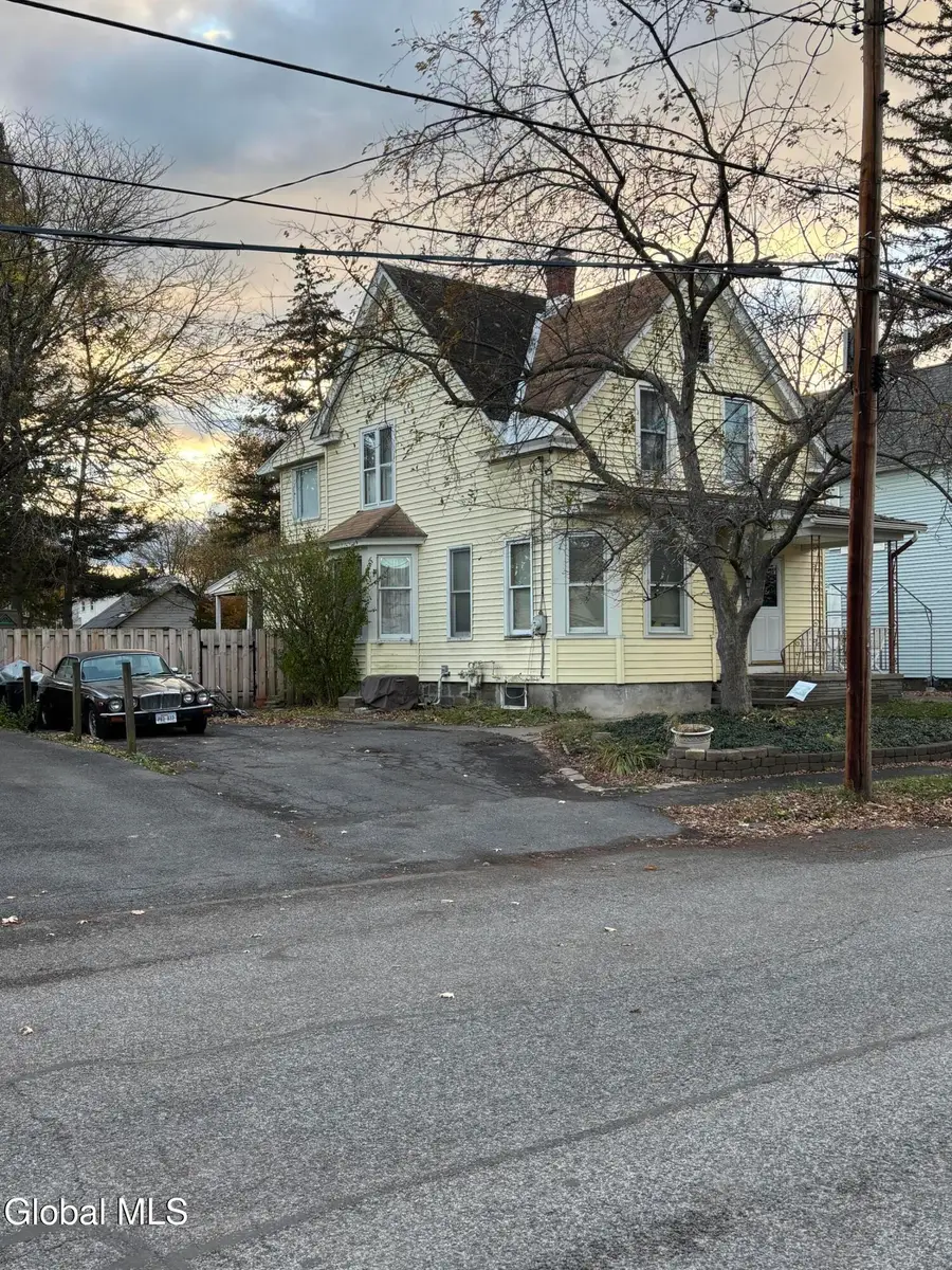 311 Riverside Avenue, Glenville, NY 12302 - Image #2