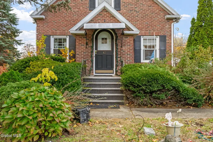 42 Collins Place, Albany, NY 12208 - Image #2