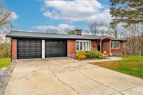 129 County Road 67, Stillwater, NY 12170