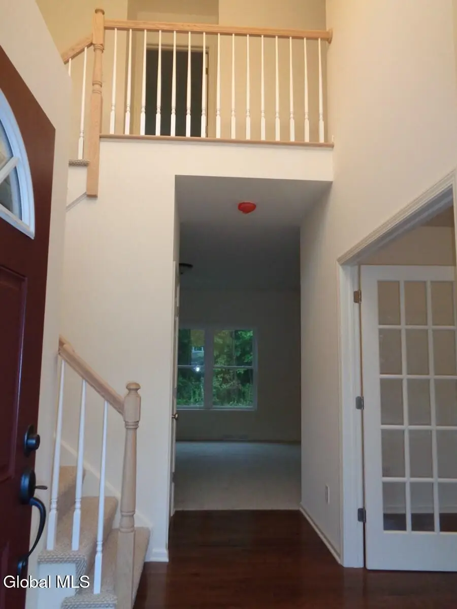 17 Jack Drive, Halfmoon, NY 12118 - Image #2