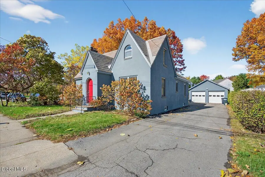 261 W Circular Street, Saratoga Springs, NY 12866 - Image #3