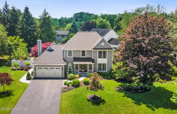 14 Wyngate Road, Bethlehem, NY 12077